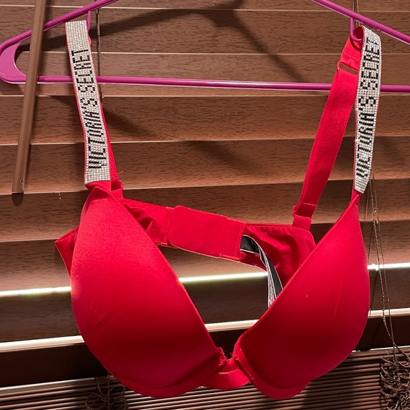 Victoria’s Secret bling strap push up bra - Picture 1 of 1